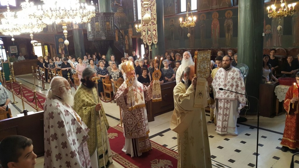 Θεία Λειτουργία στον Ιερό Μητροπολιτικό Ναό Ευαγγελισμού της Θεοτόκου Γρεβενών. 