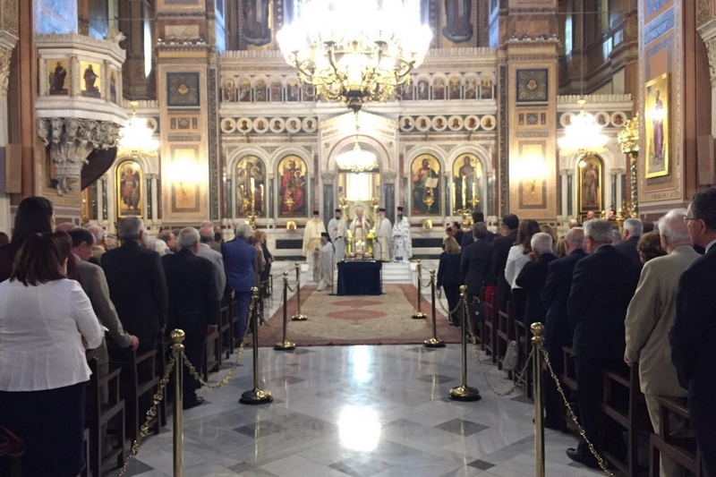 Θεία Λειτουργία στον Μητροπολιτικό Ιερό Ναό Αθηνών. 